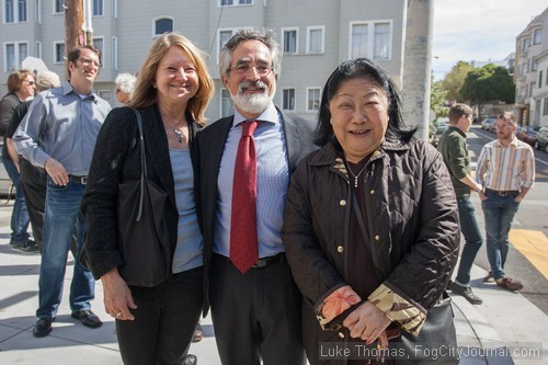 Peskin with his wife, Nancy Shanahan (left) and Rose Pak.