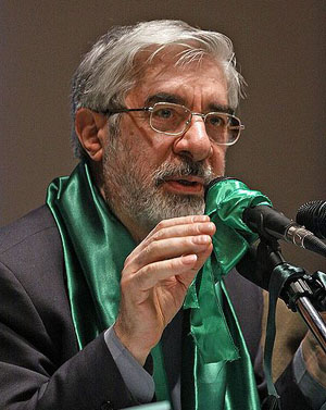 400px-mir_hossein_mousavi_in_zanjan_by_mardetanha.jpg